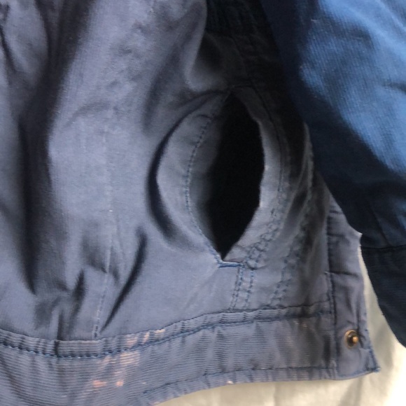 Boys size 4T blue Oshkosh lined winter jacket pockets - Picture 10 of 12